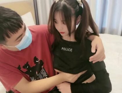 Cặp anh em loạn luân khi bố mẹ vắng nhà