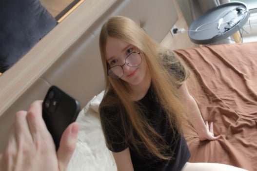 Phát hiện cô em gái nhìn xịn sò đóng sex với đại phú hộ